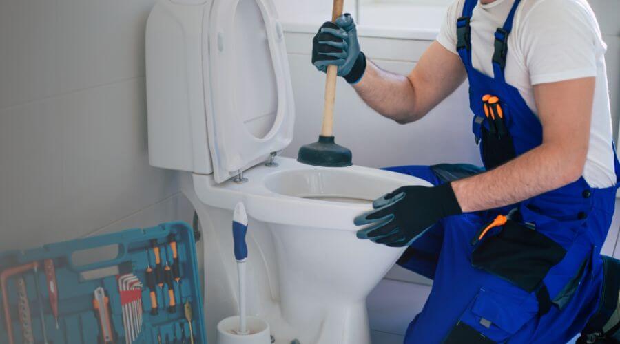 Professional expert plumbing services in Linn Creek, MO